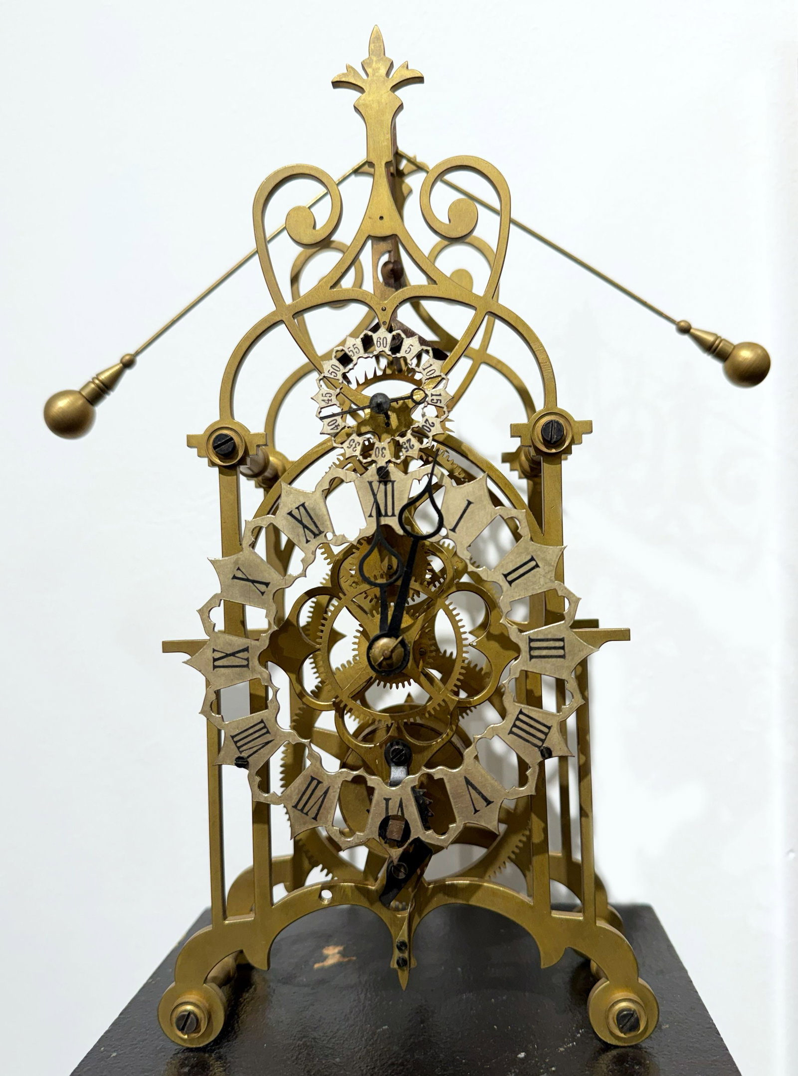 Three skeleton clocks with a tower-like design, brass - 12