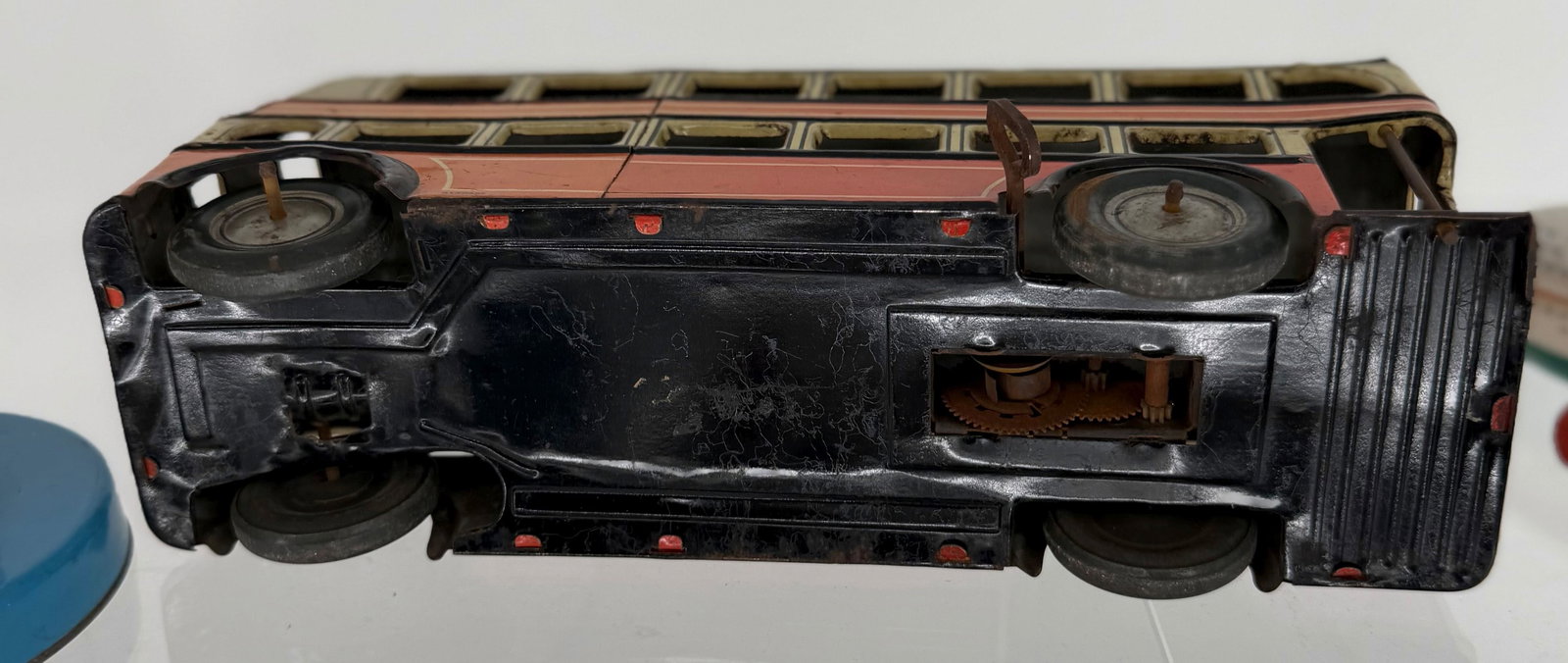 Assorted tin toys - 6