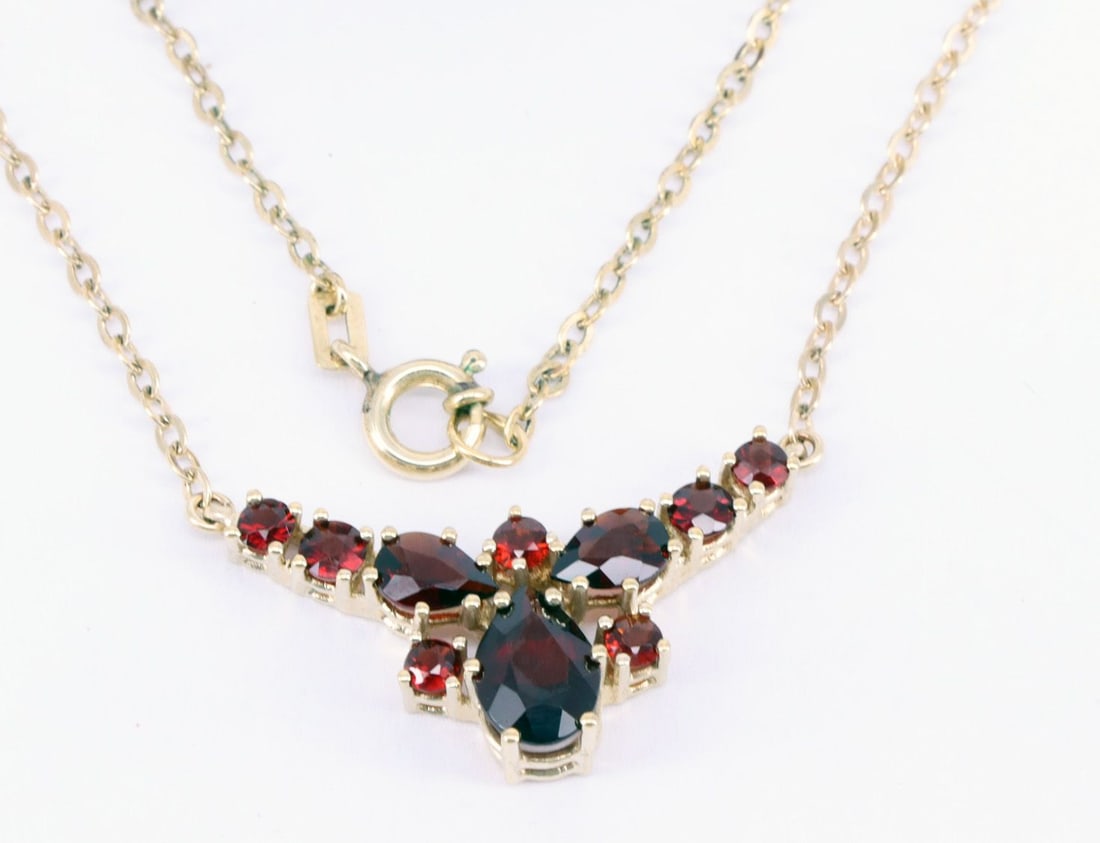Set of garnet jewelry, 333 gold, 12.8 g, signs of age - 2