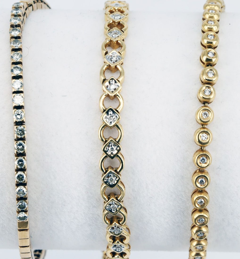 3 bracelets, 18-karat gold, 41.72 g - 4