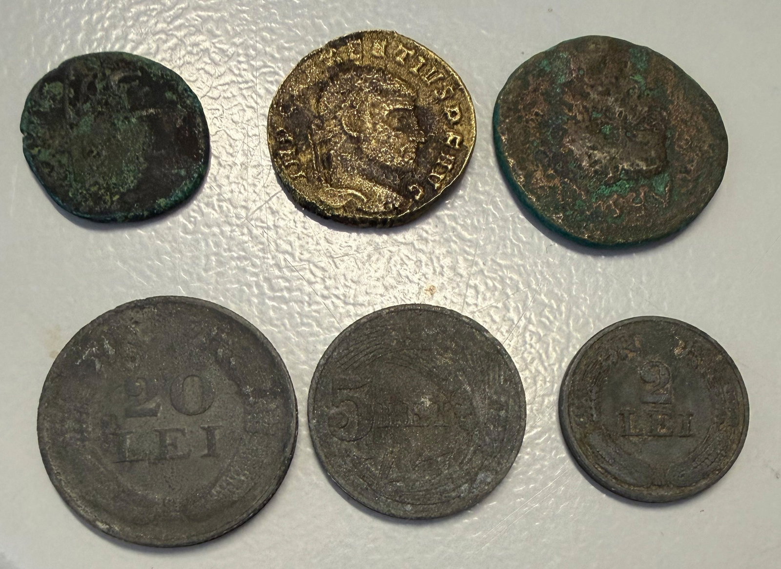 Coin sellection various: Coins of various origins, including Roman coins Münzen verschiedener Herkunft, u. a. römisch