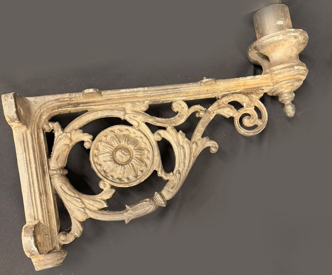 Antique Würzburg streetlamp - 4