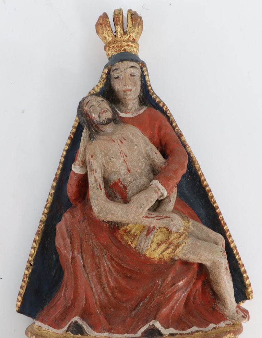 Pietà wooden figure - 3