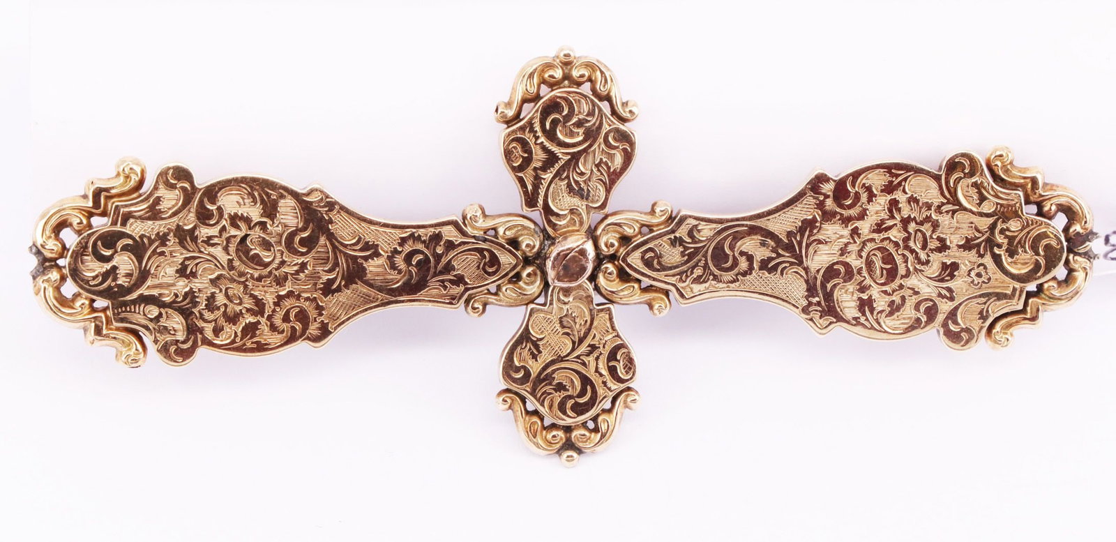 Cross-shaped brooch (1 of 3)