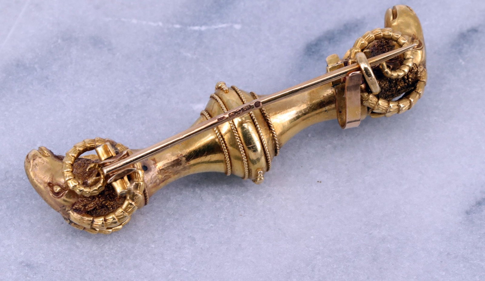 Brooch, 585 gold, 16.8 g. With ram's heads - 4