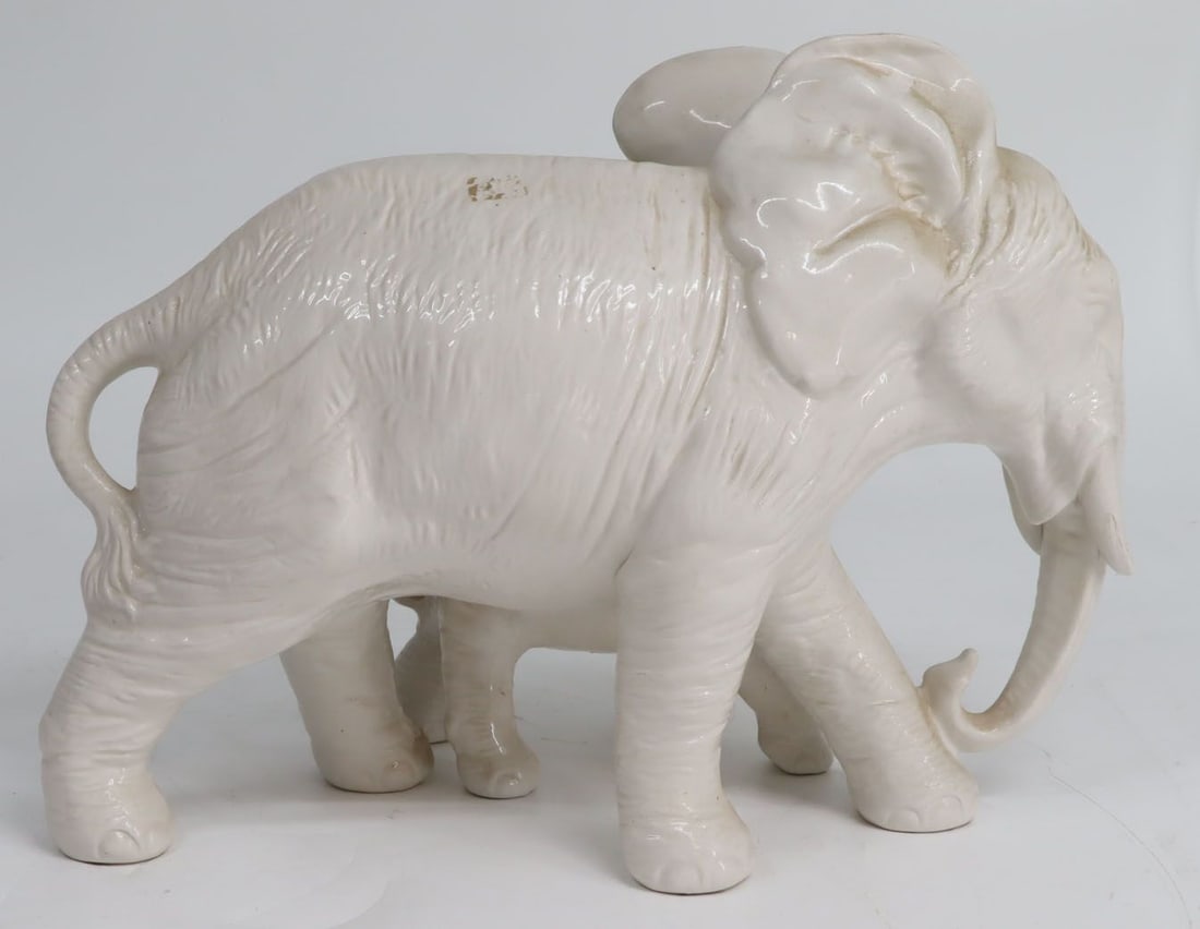 Ceramic elephant figurine - 3