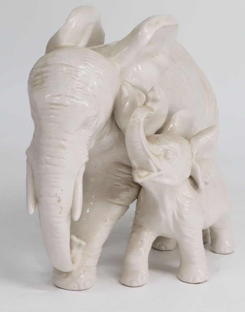 Ceramic elephant figurine - 4