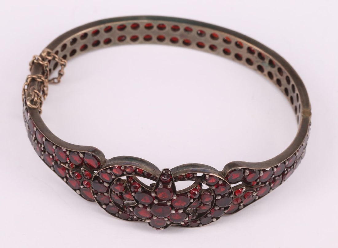 3 x garnet jewelry - 4