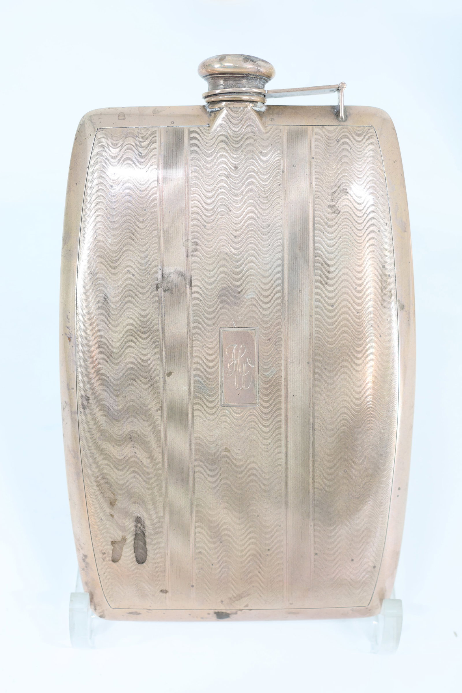 Silver items: including two hip flask and four cups - 6