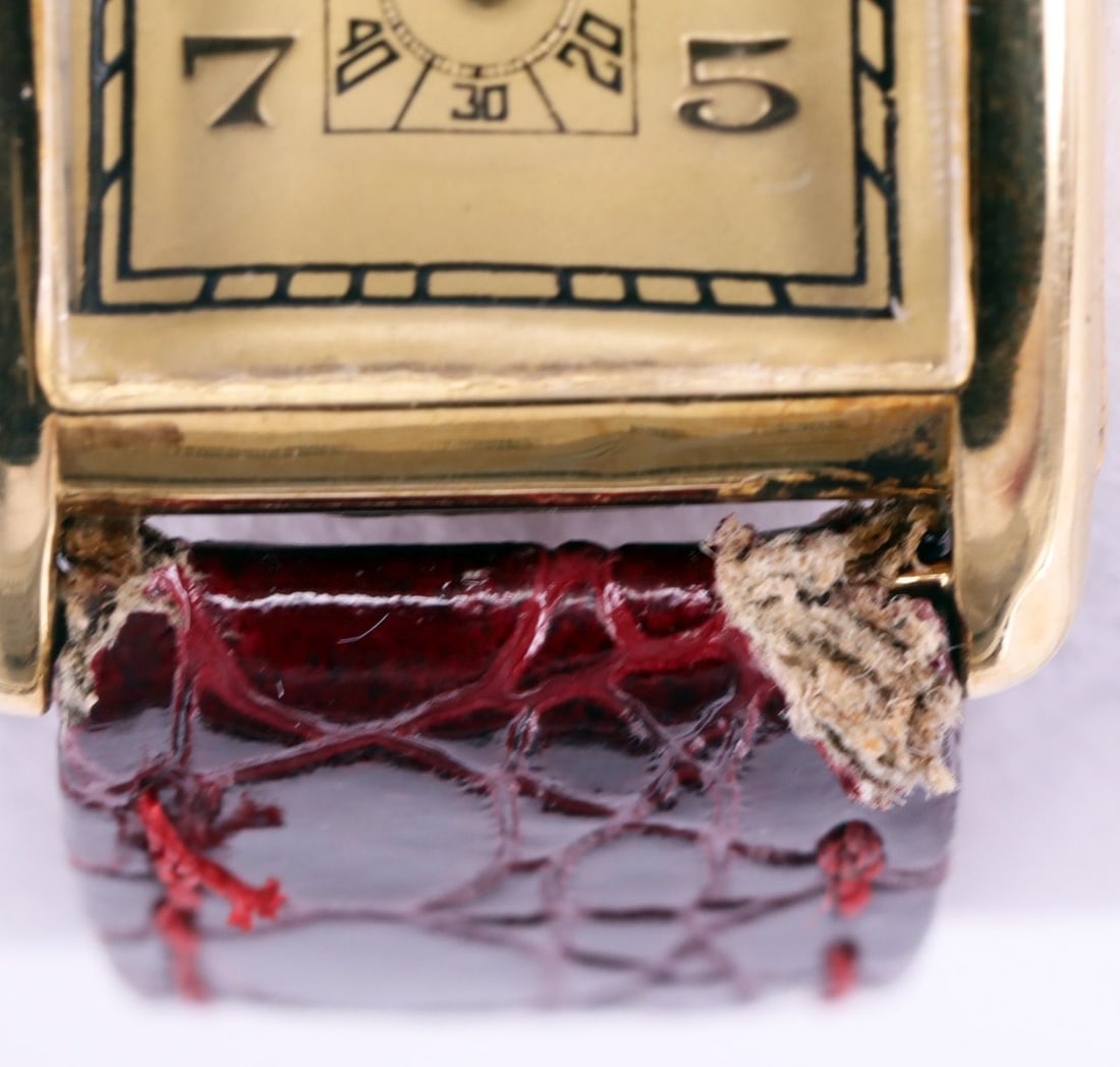 Cortébert, wristwatch, 750 gold case (tested) - 2