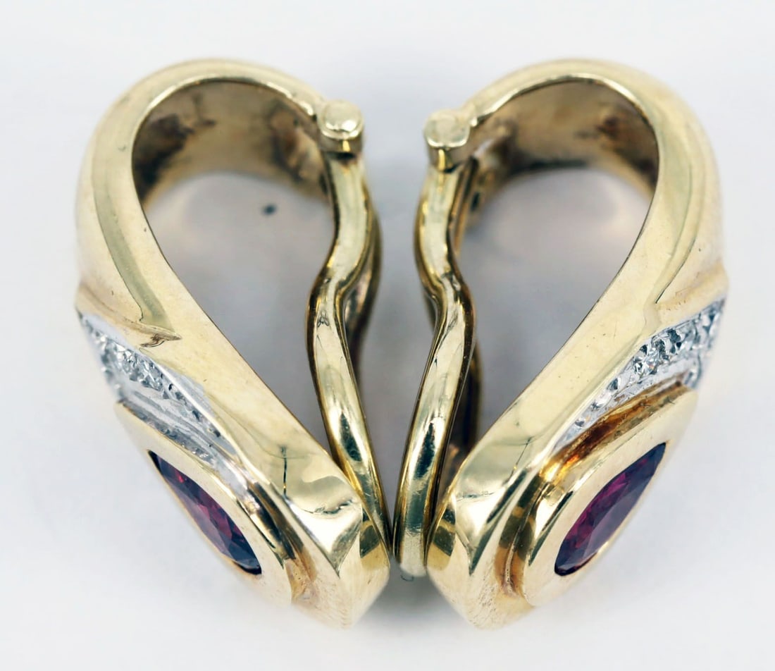Bar brooch, 750 and 585, 13.24 g and earrings, 7.12 g - 3