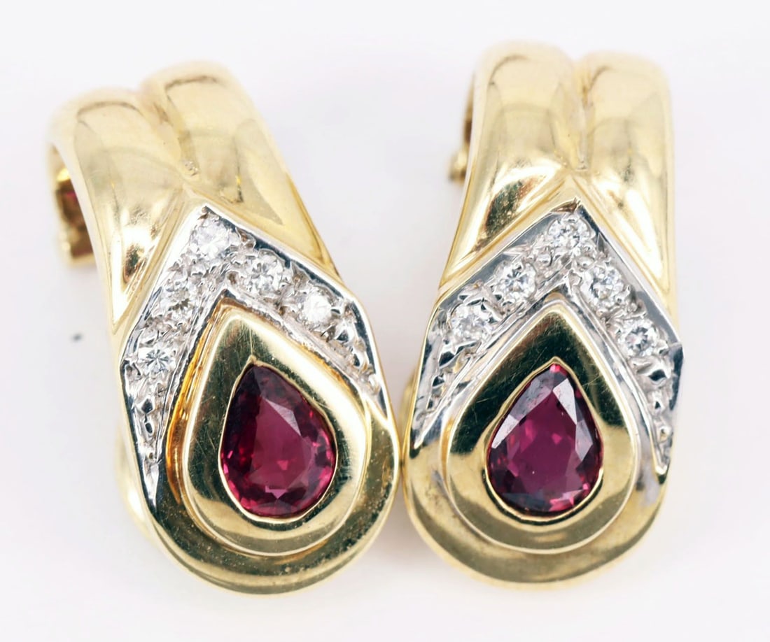 Bar brooch, 750 and 585, 13.24 g and earrings, 7.12 g - 6
