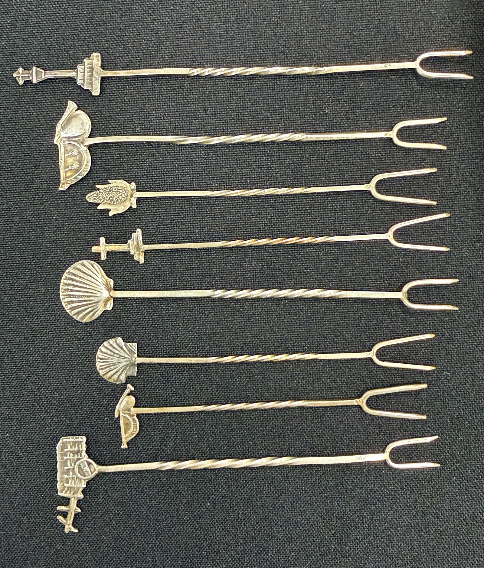 Various silver objects. Cutlery only 136,3 g. - 5