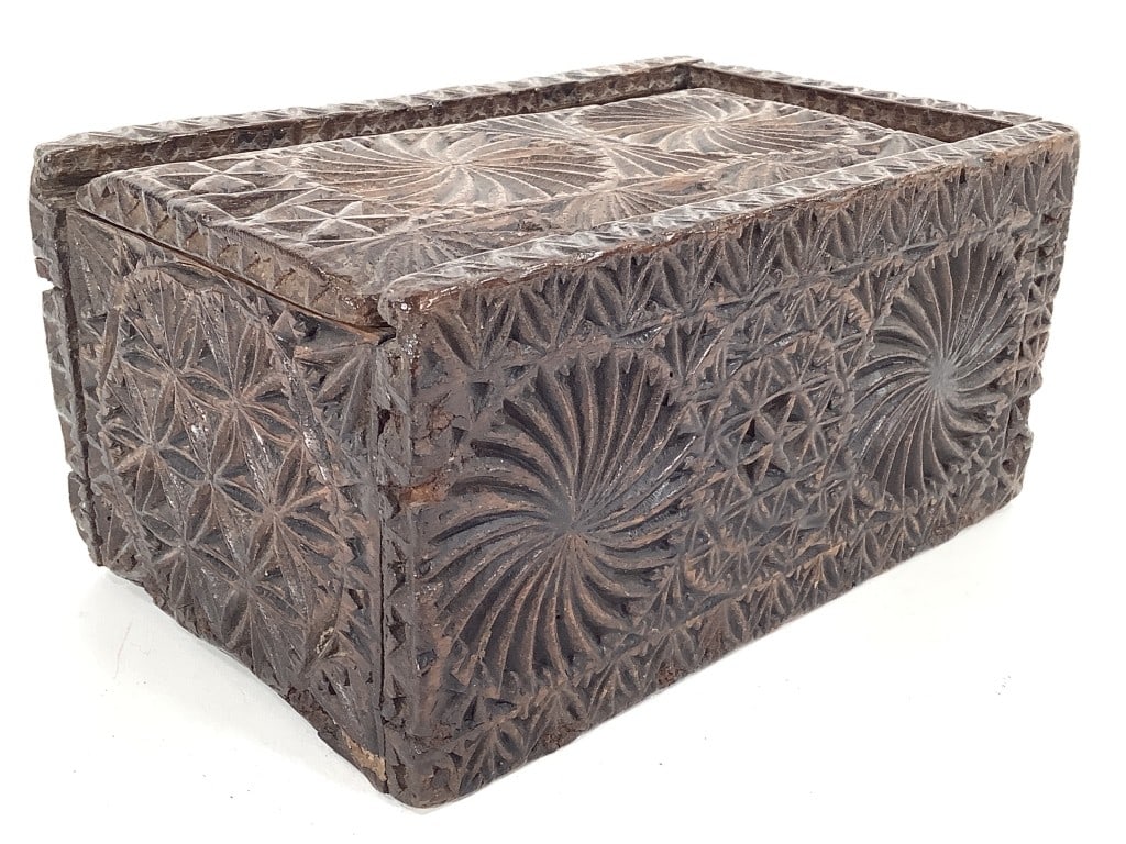 Dutch Colonial Bible Box c.1805: 9"L x 6"W x 4 1/2"H Dutch colonial chip carved bible box, likely made during the occupation of southern India. Dutch occupying forces had local artisans make these decorative boxes to protect printed