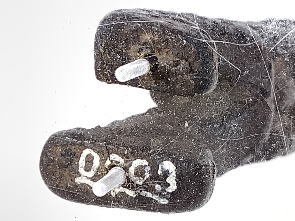 Standing Lulua figure - 7