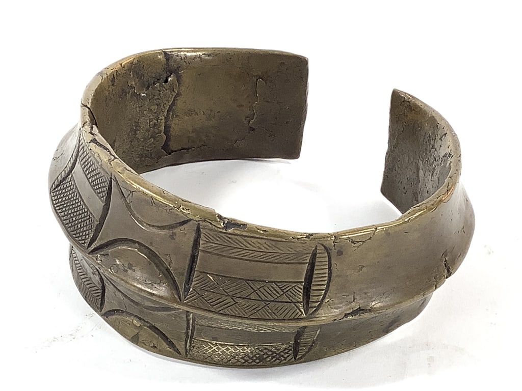 Large Brass Armband (1 of 6)