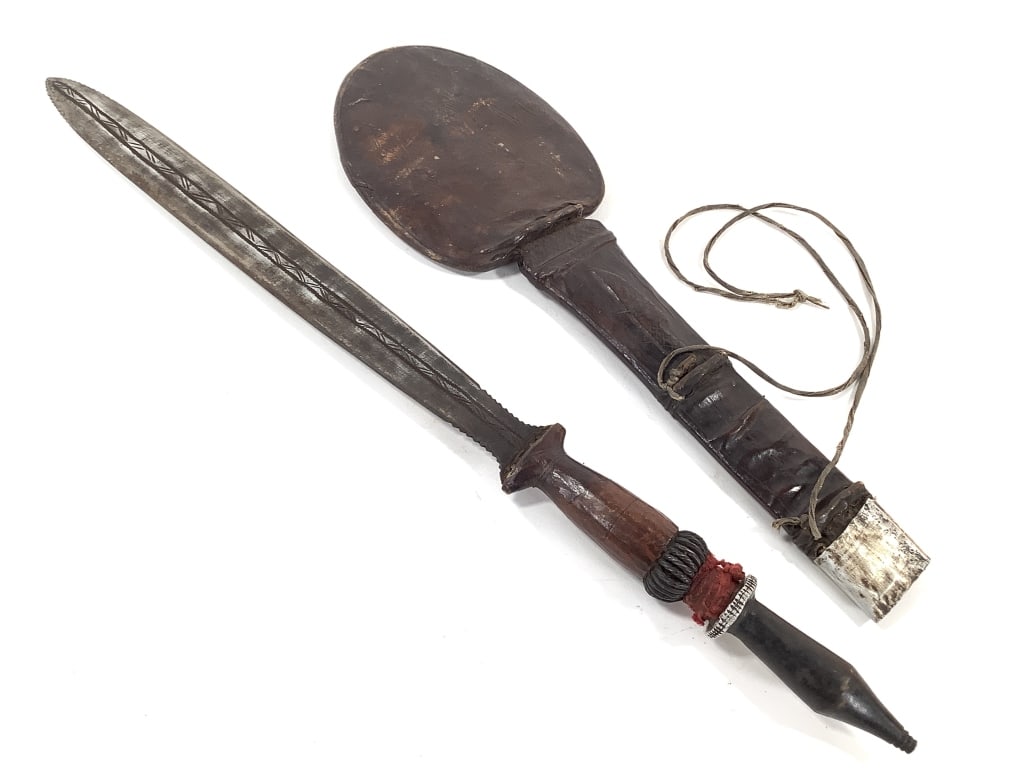 DRC Blade With Leather Sheath (1 of 8)