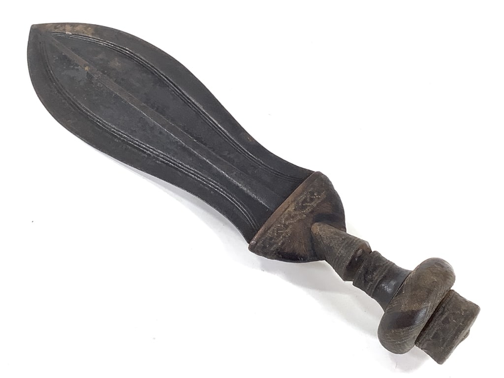 Kuba Knife From The DRC (1 of 6)