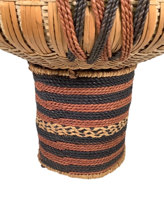Lidded Wickerwork Basket - 2