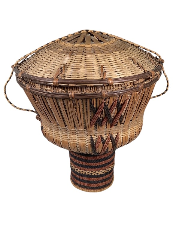 Lidded Wickerwork Basket - 4