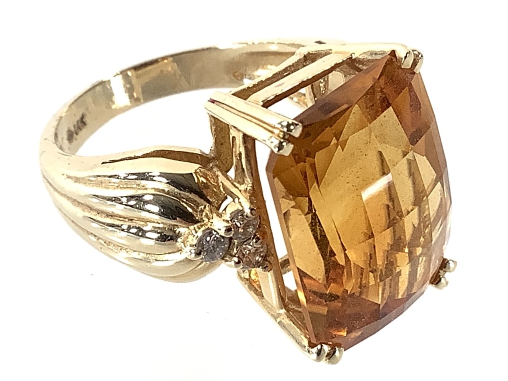 14K Orange Citrine Ring 8.6g TW Sz 7 1/2: Stone tests 7 hardness. EDS aims to describe and photograph all items thoroughly and accurately, however other conditions present may not have been observed or noted. We encourage you to inspect items