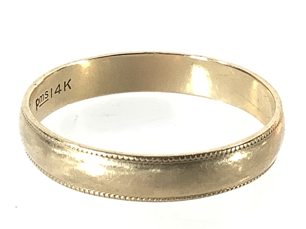 14K Band Ring 2.3g TW Sz 10: EDS aims to describe and photograph all items thoroughly and accurately, however other conditions present may not have been observed or noted. We encourage you to inspect items in person during