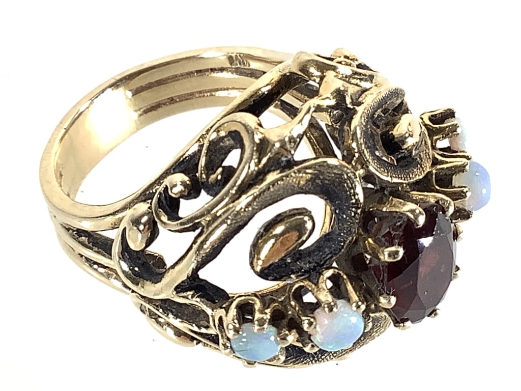 14K Garnet Opal Statement Ring 15.4g TW: Size 8 1/2 EDS aims to describe and photograph all items thoroughly and accurately, however other conditions present may not have been observed or noted. We encourage you to inspect items in person du