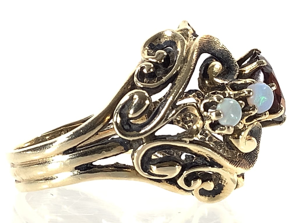 14K Garnet Opal Statement Ring 15.4g TW - 3