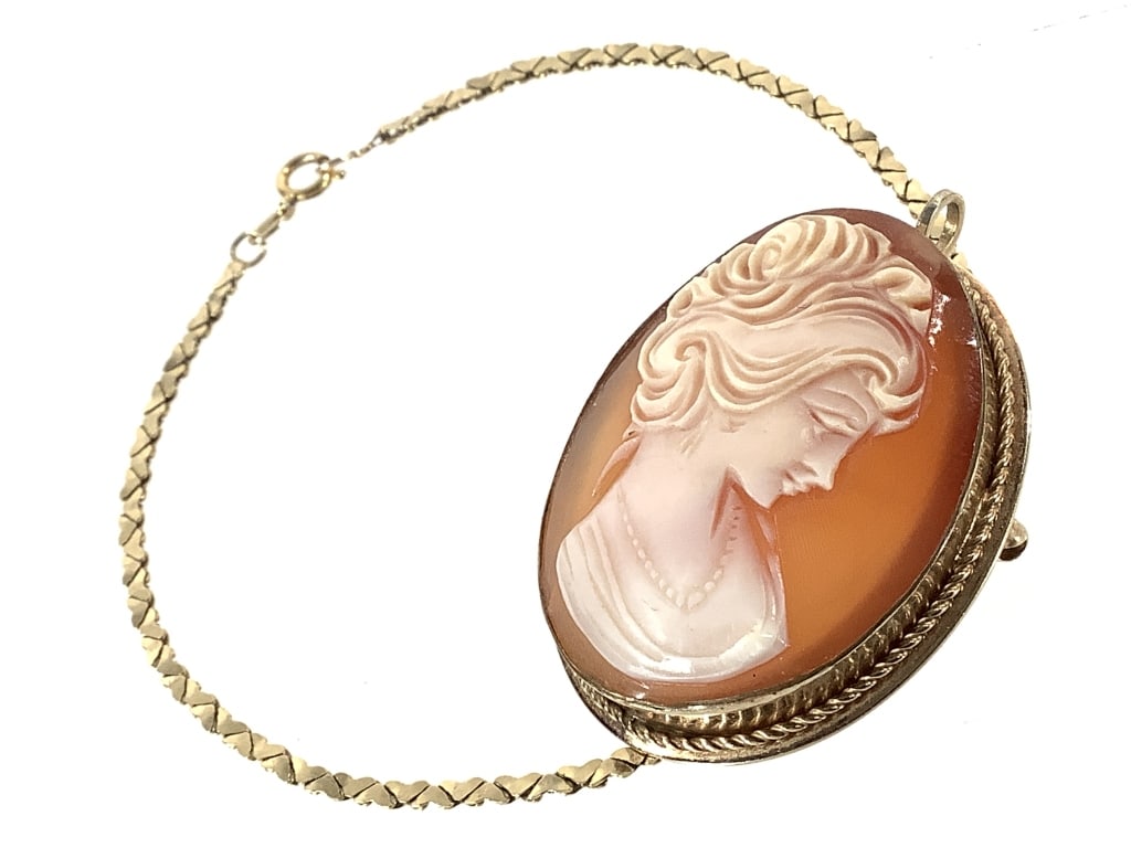 GF Van Dell Shell Cameo Pin & Bracelet: Pendant brooch is 1 1/2" H. Bracelet with crimp is 7 1/2" L EDS aims to describe and photograph all items thoroughly and accurately, however other conditions present may not have been observed or note