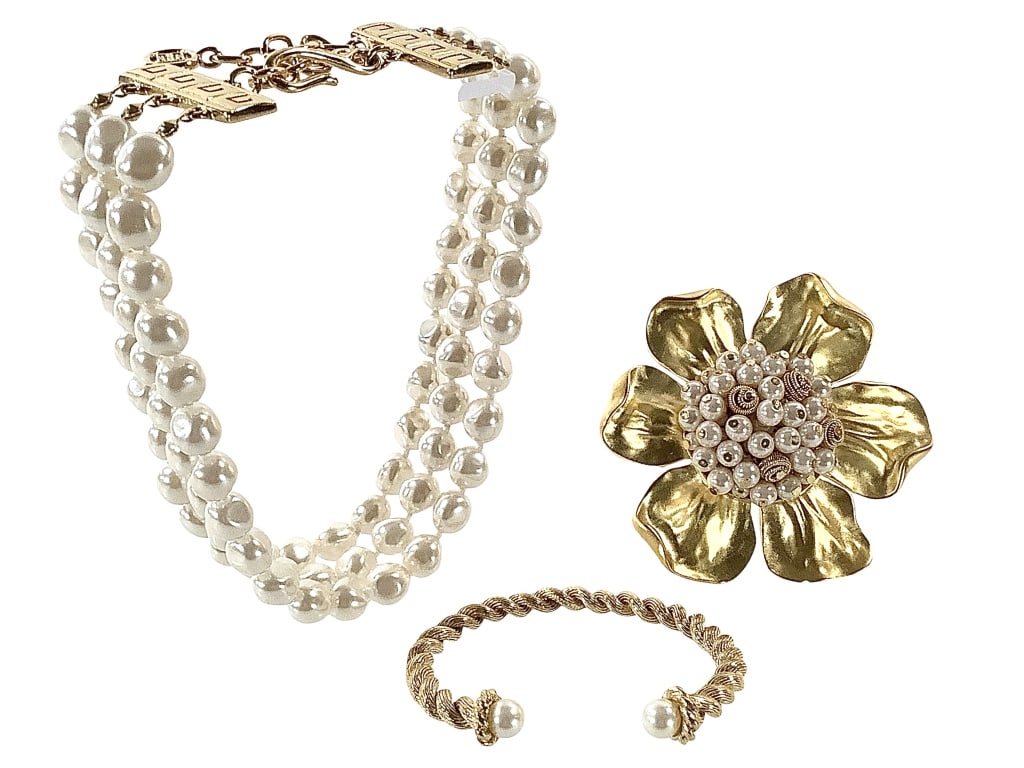 Givenchy Faux Pearl Necklace Brooch Pin Bracelet (1 of 12)