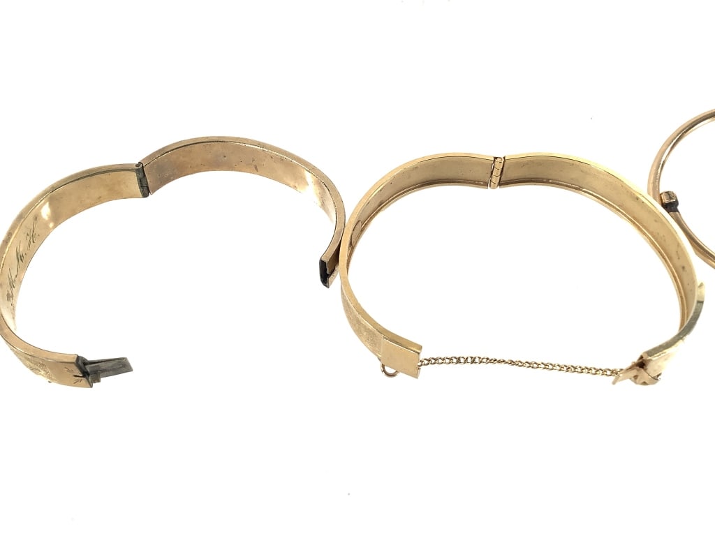 8 Gold Filled Bracelets - 11