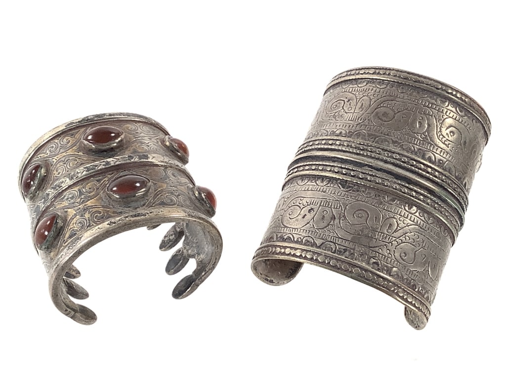 Tribal Turkoman Cuff Bracelets: 2 1/4" and 3 1/4" H. EDS aims to describe and photograph all items thoroughly and accurately, however other conditions present may not have been observed or noted. We encourage you to inspect items