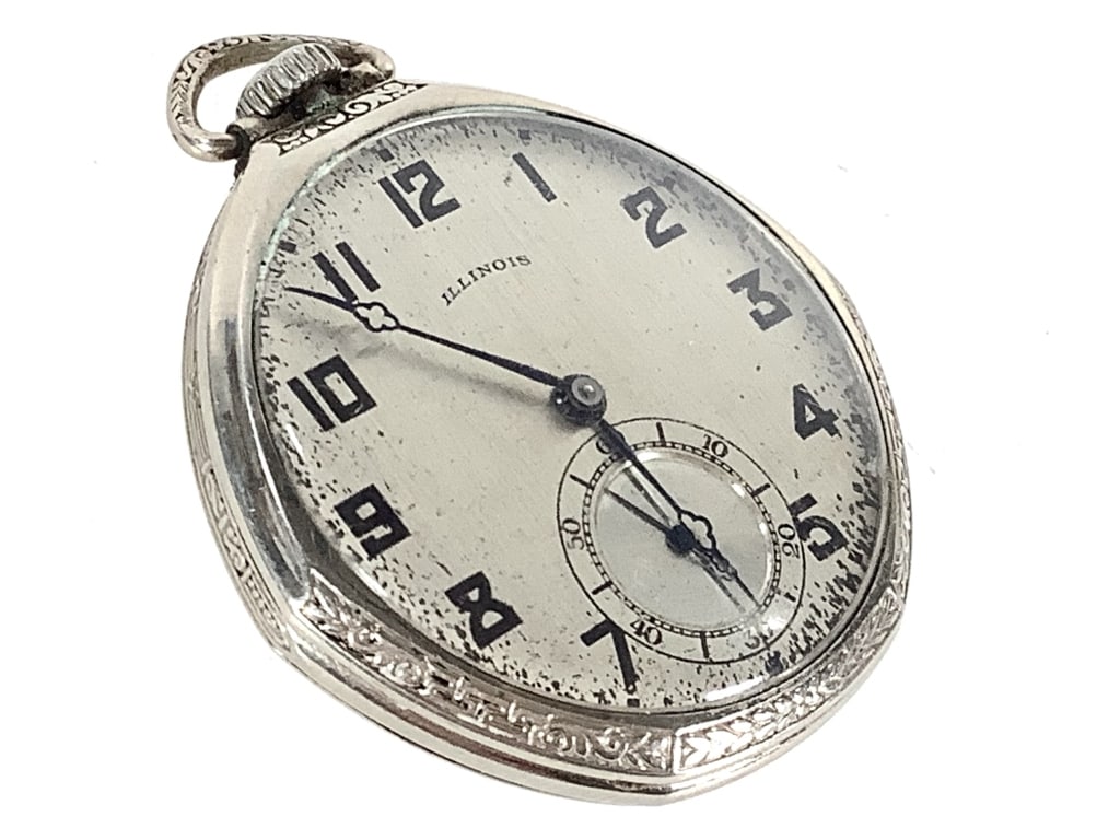 Illinois 19J Star 14KGF SB Case Pocket Watch: SN 4535220, runs good, some damage to face-paint loss. EDS aims to describe and photograph all items thoroughly and accurately, however other conditions present may not have been observed or noted. We