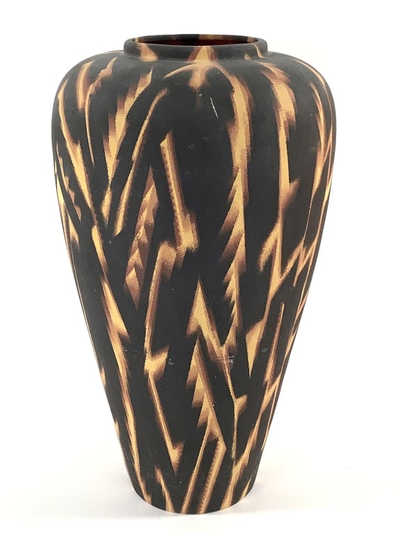 Wm Itter Ceramic Vase 1 of 3: Itter, William (American 1942-2025), 16"H. Dry brush paint glaze decorated. Matte finish exterior with glazed interior. Scratch signed on unglazed bottom. Note areas of scratched surface decoration,