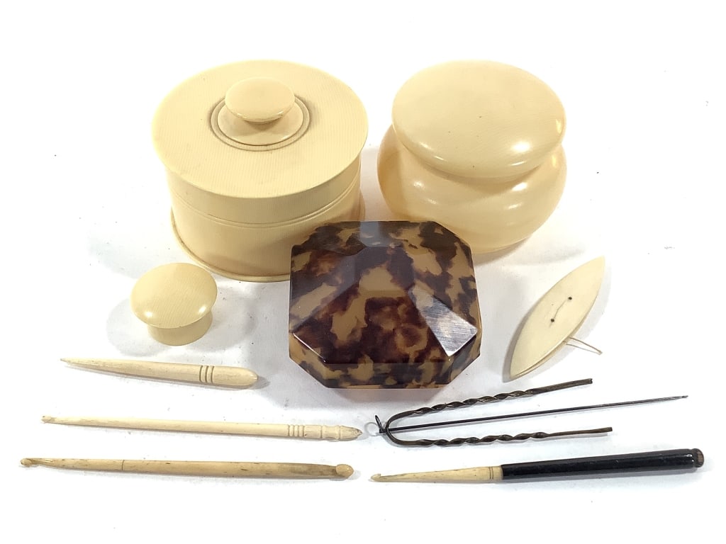 Celluloid & Bone Dresser & Sewing Items (1 of 14)