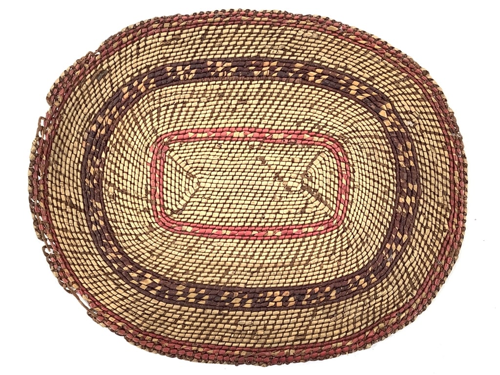 Coiled Basket Tray w/ Polychrome Oval Design (1 of 4)