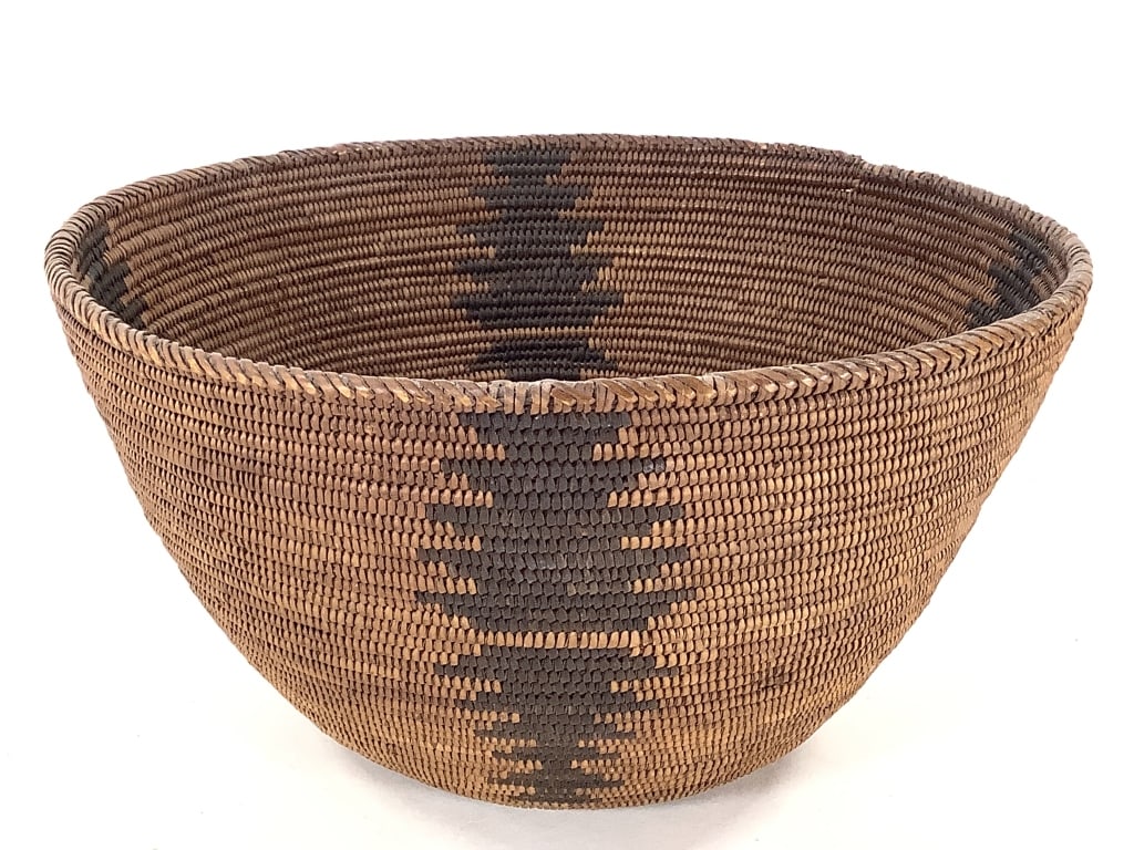 Southwestern Geometric Coiled Basket Bowl (1 of 7)