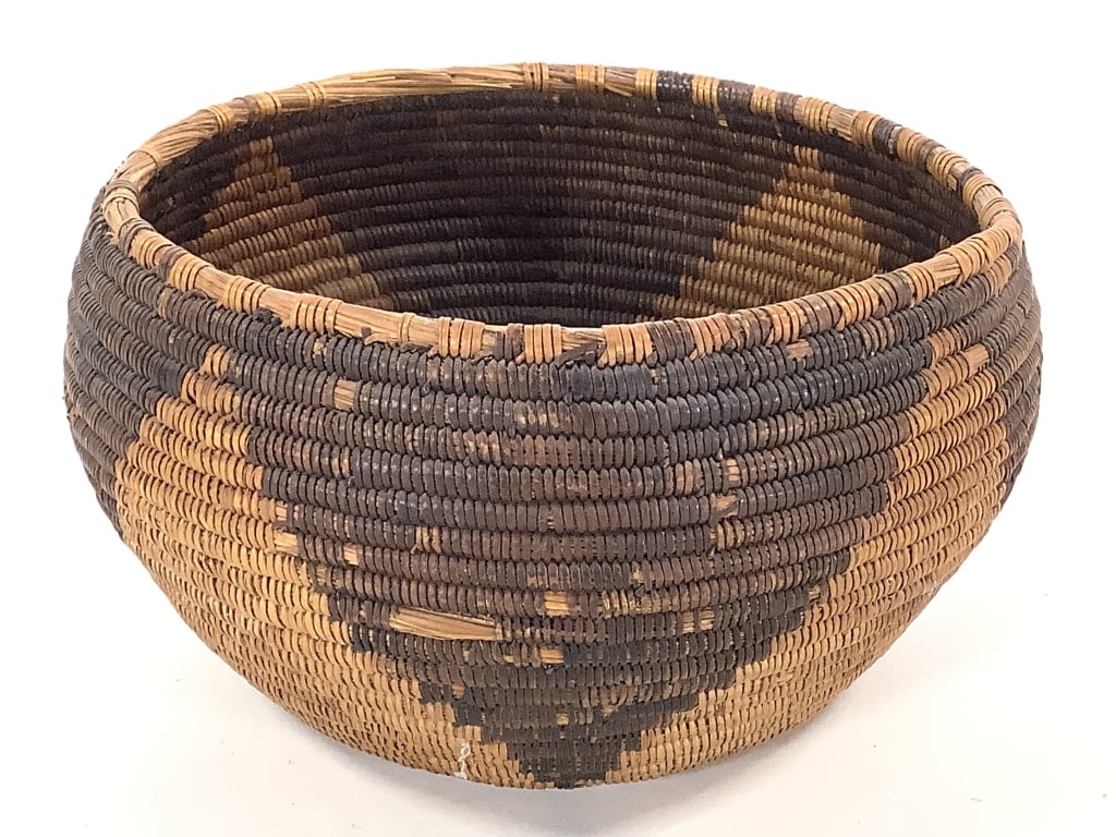 California Coiled Basket Bowl w/ Triangle Pattern (1 of 7)