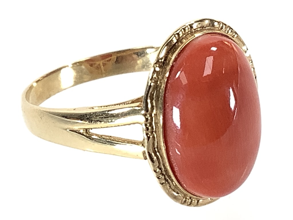 14K Coral Ring 3.0g TW Sz 8: 3/4" H