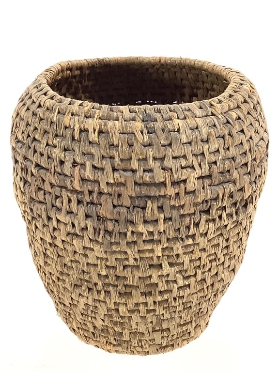 Sm. Western Coiled Utility Basket (1 of 5)