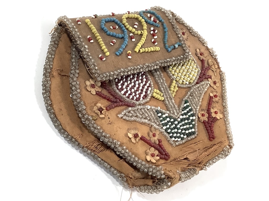 1922 Floral Beaded Purse w/ Animal Motifs (1 of 10)