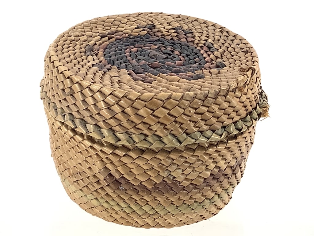 Sm. Polychrome Twined Box w/ Lid: 2 3/4"W x 2"D. Minor fraying throughout. Wear consistent with age, however piece is structurally intact. Provenance: Collection of William and Diane Itter.