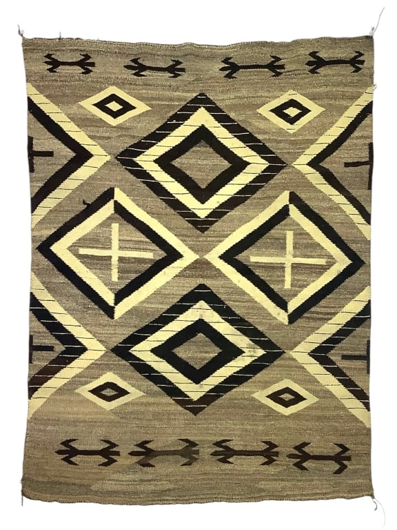 Early 20s Crystal Diamond Waterbug Native Rug (1 of 8)