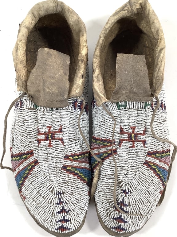 Fully Beaded Polychrome Hide Moccasins - 2
