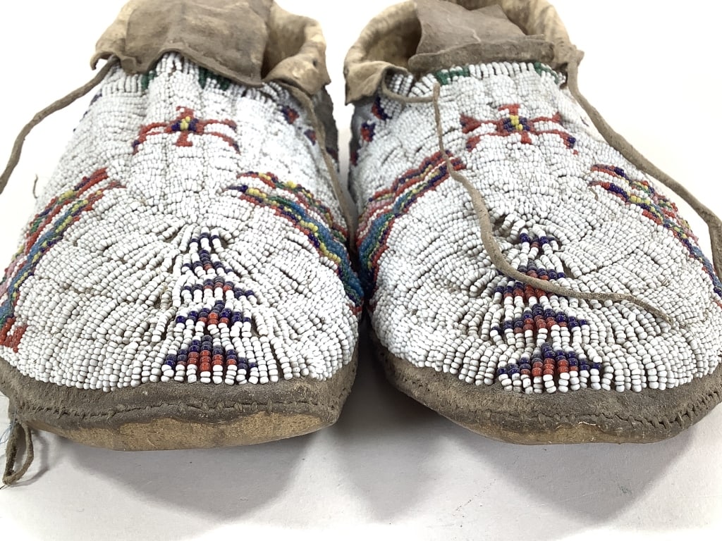 Fully Beaded Polychrome Hide Moccasins - 4