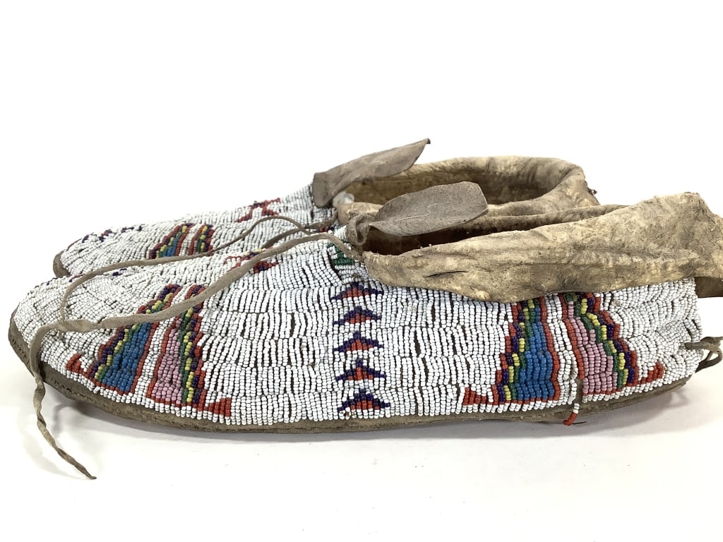 Fully Beaded Polychrome Hide Moccasins - 5