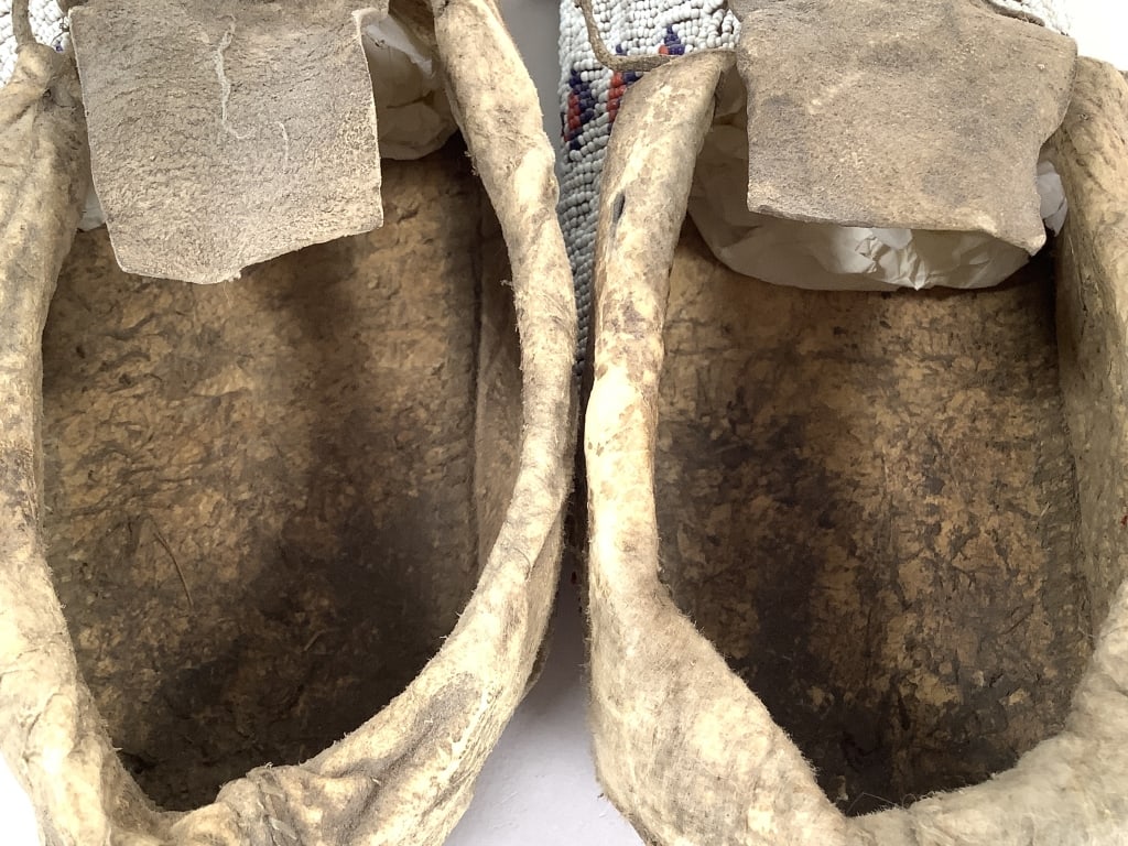 Fully Beaded Polychrome Hide Moccasins - 7