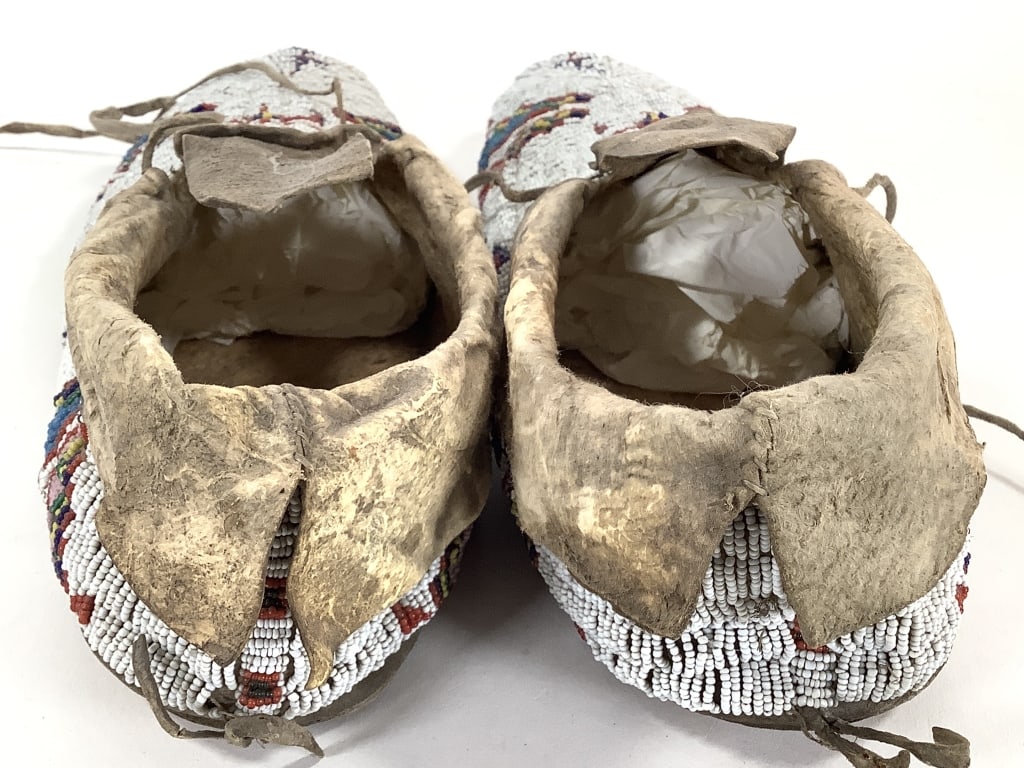 Fully Beaded Polychrome Hide Moccasins - 8