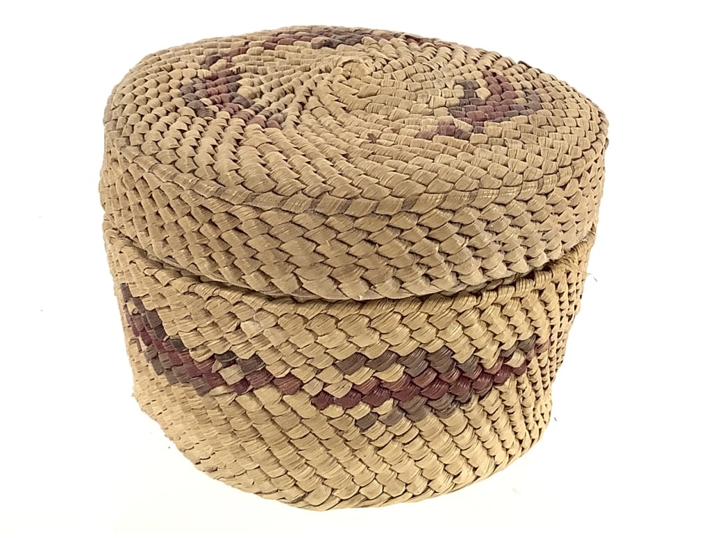 Sm. Finely Twined Polychrome Basket w/ Lid: 2 1/2"W x 1 3/4"H. Very good condition, structurally sound. Interior fraying. Provenance: Collection of William and Diane Itter.