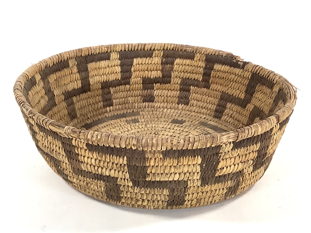 Southwestern Coiled Basket w/ Geometric Designs (1 of 6)